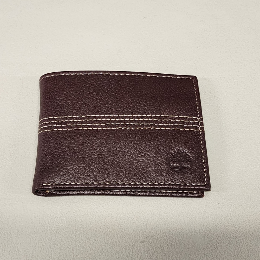 Timberland Men's Genuine Leather Sportz Quad Bifold Wallet Brown